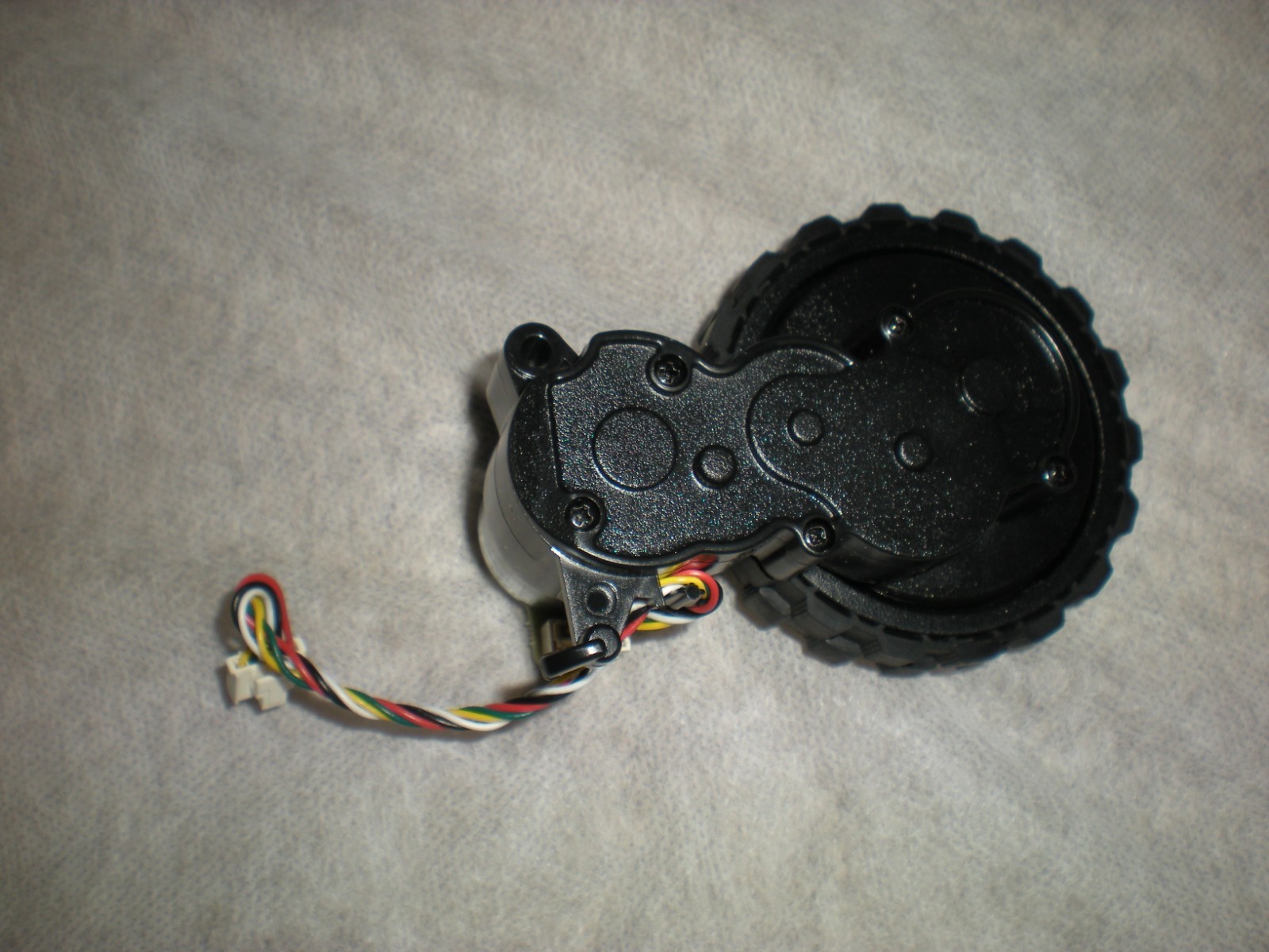 New Genuine Bobsweep Robot Vacuum & Mop PET24-7-113 Right wheel motor assembly