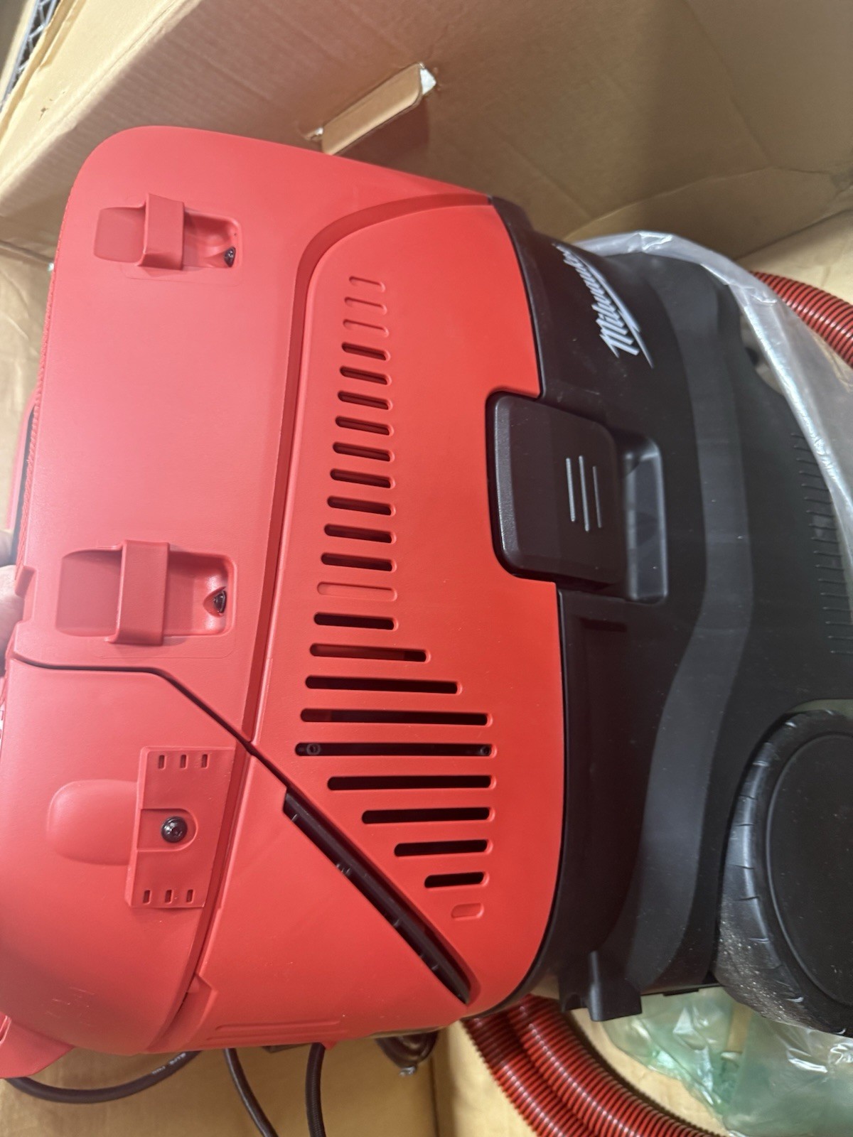 Milwaukee 8960-20 Dust Extractor, 120V