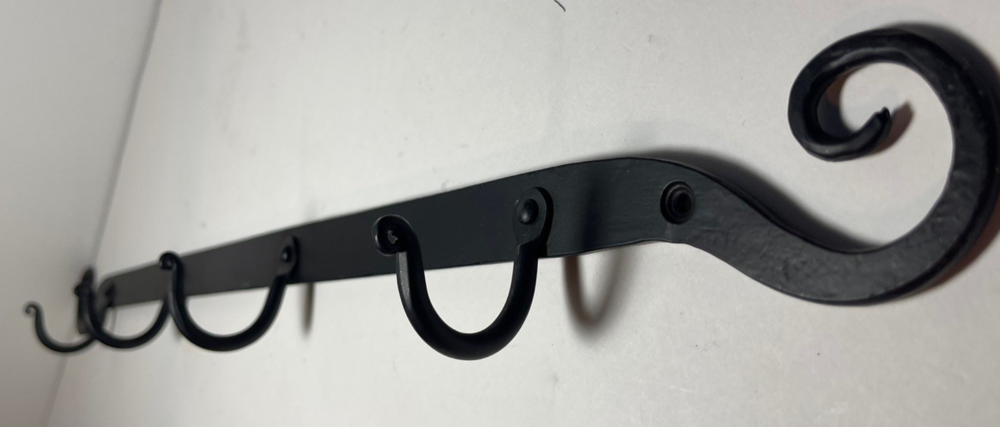 Rattail Wall Mount Metal Coat Cookware Skillet Rack 4 Hooks 26 1/2″ L FARMHOUSE