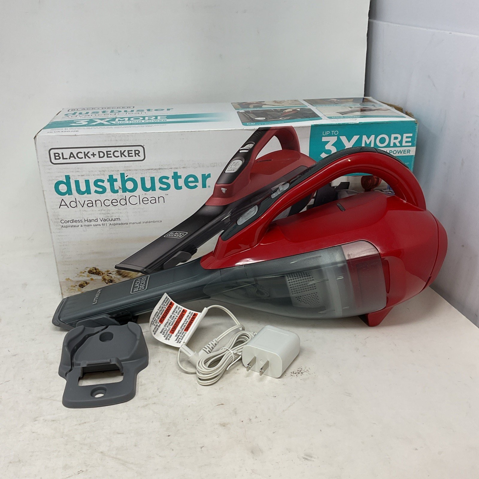Black+Decker Dustbuster Hand Vacuum With Charger HLVA320J26