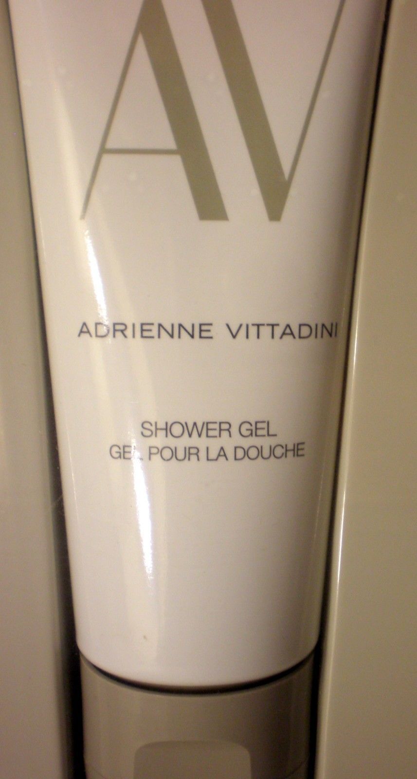 ADRIENNE VITTADINI GIFT SET EAU DE PARFUM 3.0 OZ. LOTION 3.3 OZ. & GEL 3.3 OZ.DR
