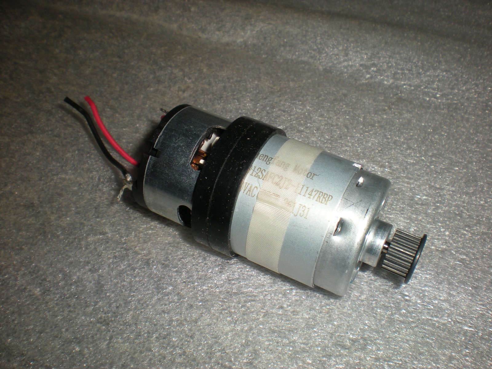 OEM Bissell 4282K Powerclean Furfinder Corded Vacuum Head Roller Brush Motor