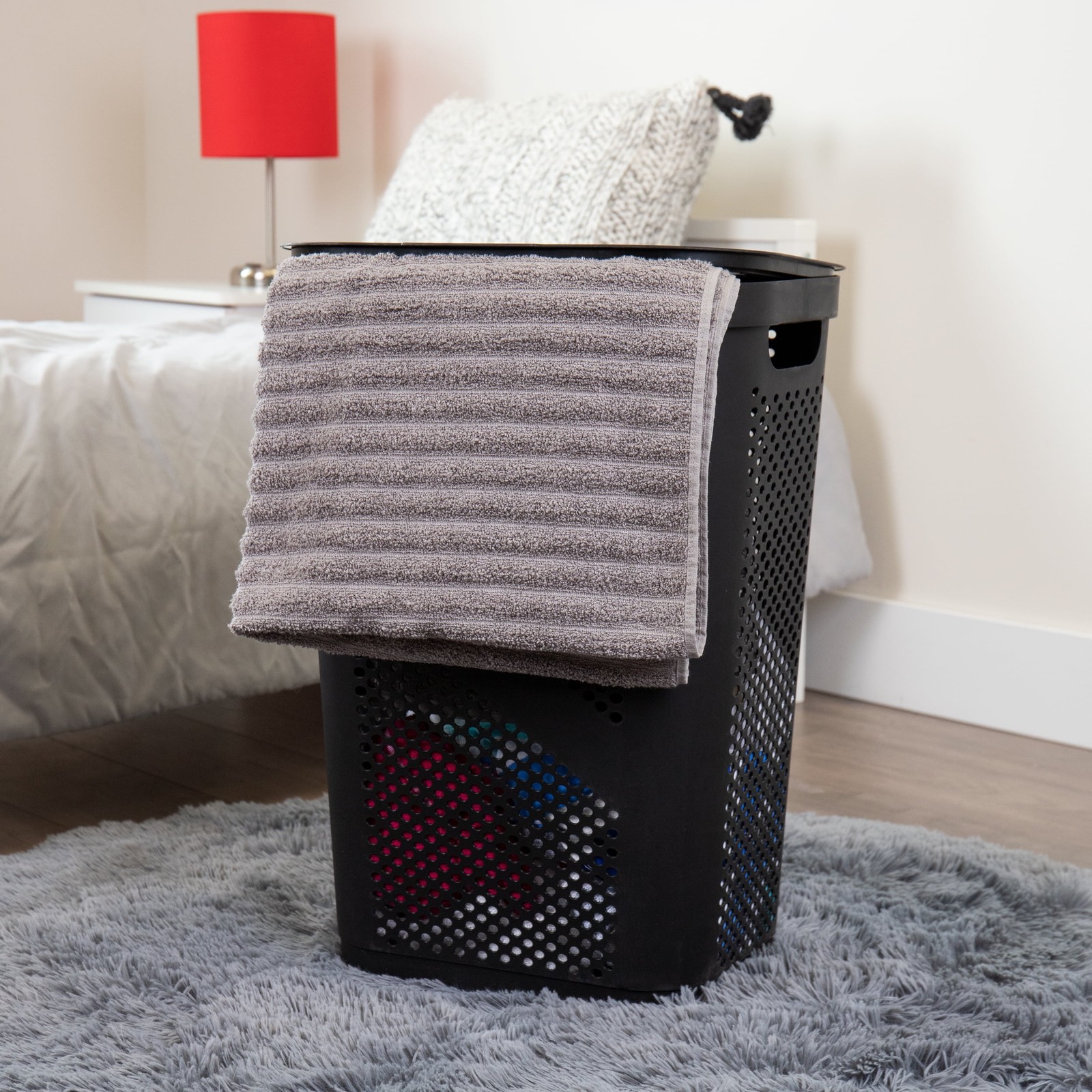 60L Slim Laundry Hamper, Lid, Ventilated, Plastic, 17.25″L x 13.75″W x 23.5″H,