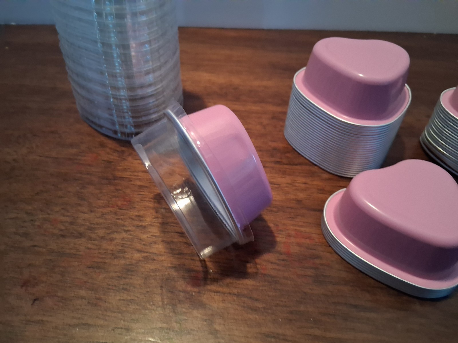 48-2 3/4 Inch Heart Shaped Cupcake Pans or Containers With Plastic Lid