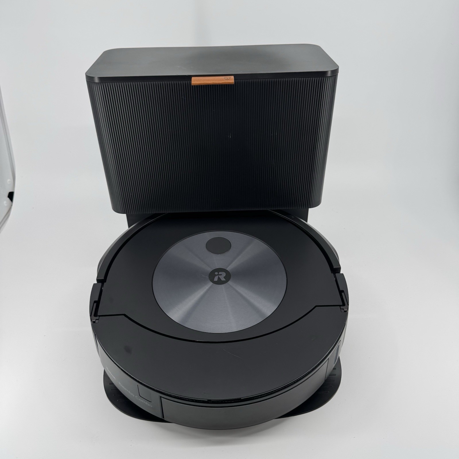iRobot Roomba Combo j7+ Self-Emptying Robot Vacuum Mop C755020 Tested