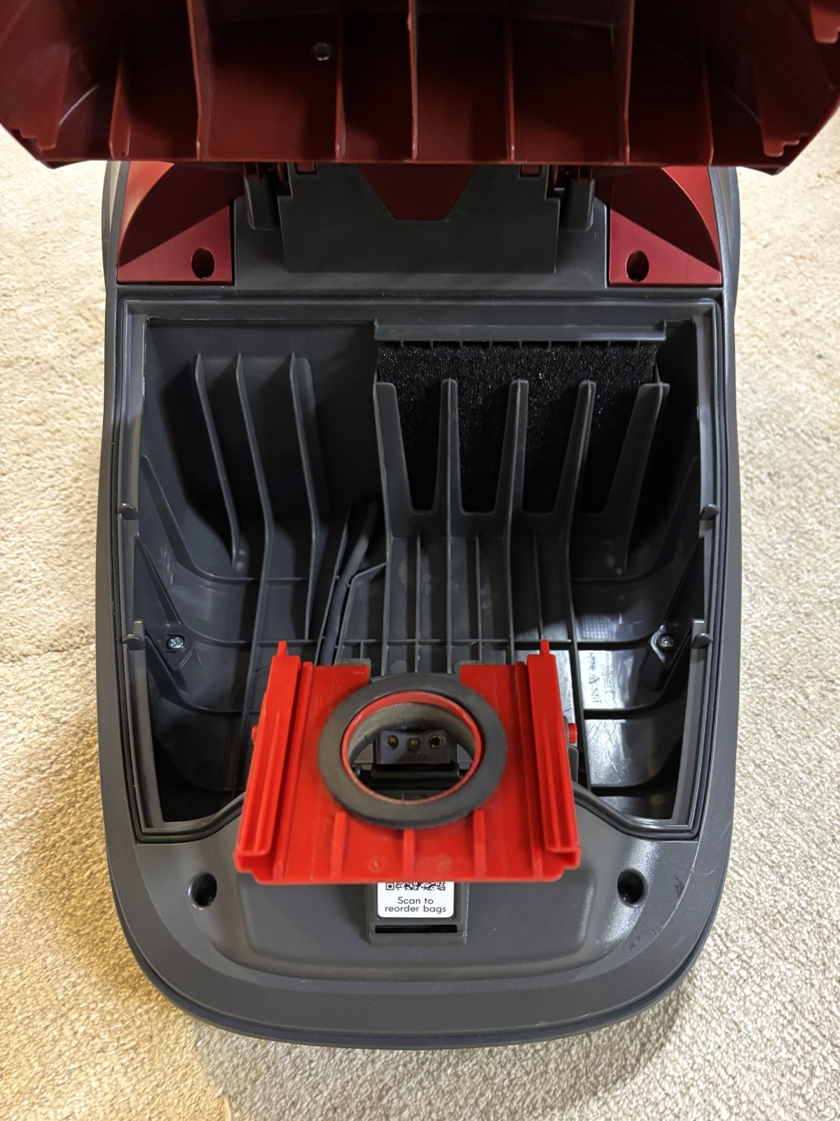 🔴 Kenmore 400 Series Pet-Friendly Canister Vacuum – Model 81414 + 2 Bonus HEPA