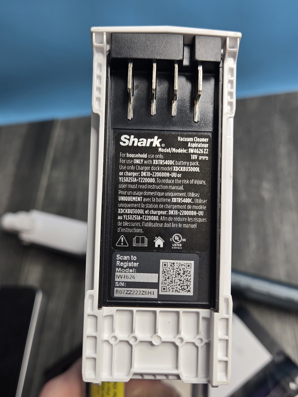 Shark IW4625 Detect Pro Auto-Empty System – Lightweight Cordless Stick Vacuum