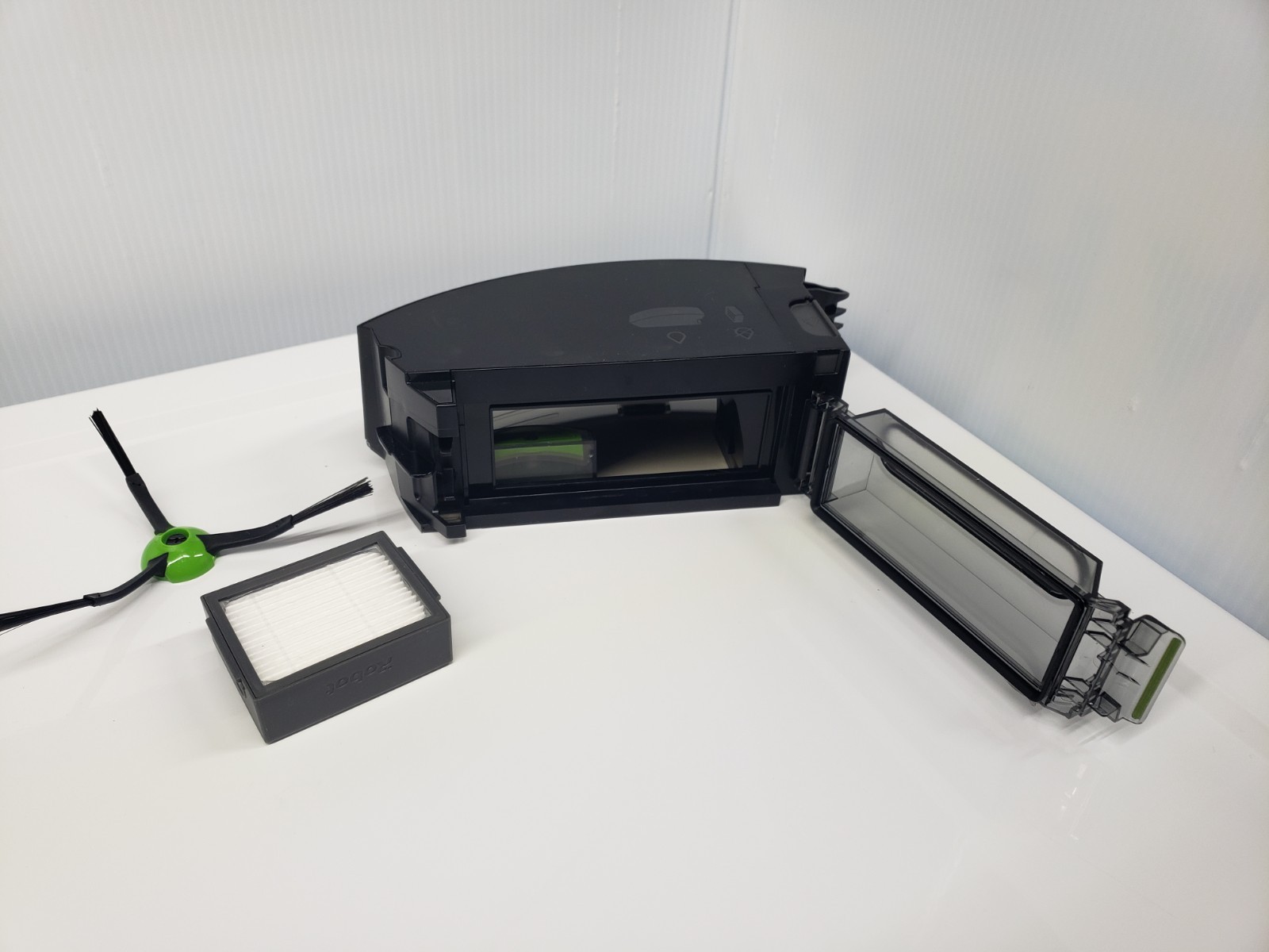 iRobot Roomba Clean Base Automatic Dirt Disposal Charger j5+ j6+ j7+ j8+with bin