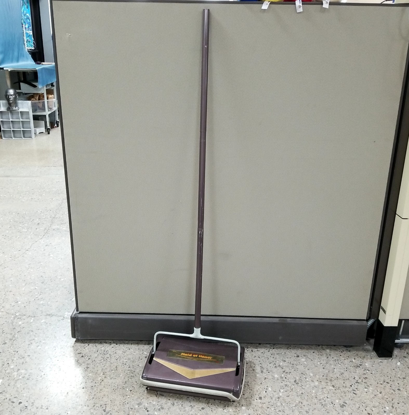 VTG MCM Maid of Honor Custom-Bilt Manual Roll Broom Carpet Floor Sweeper