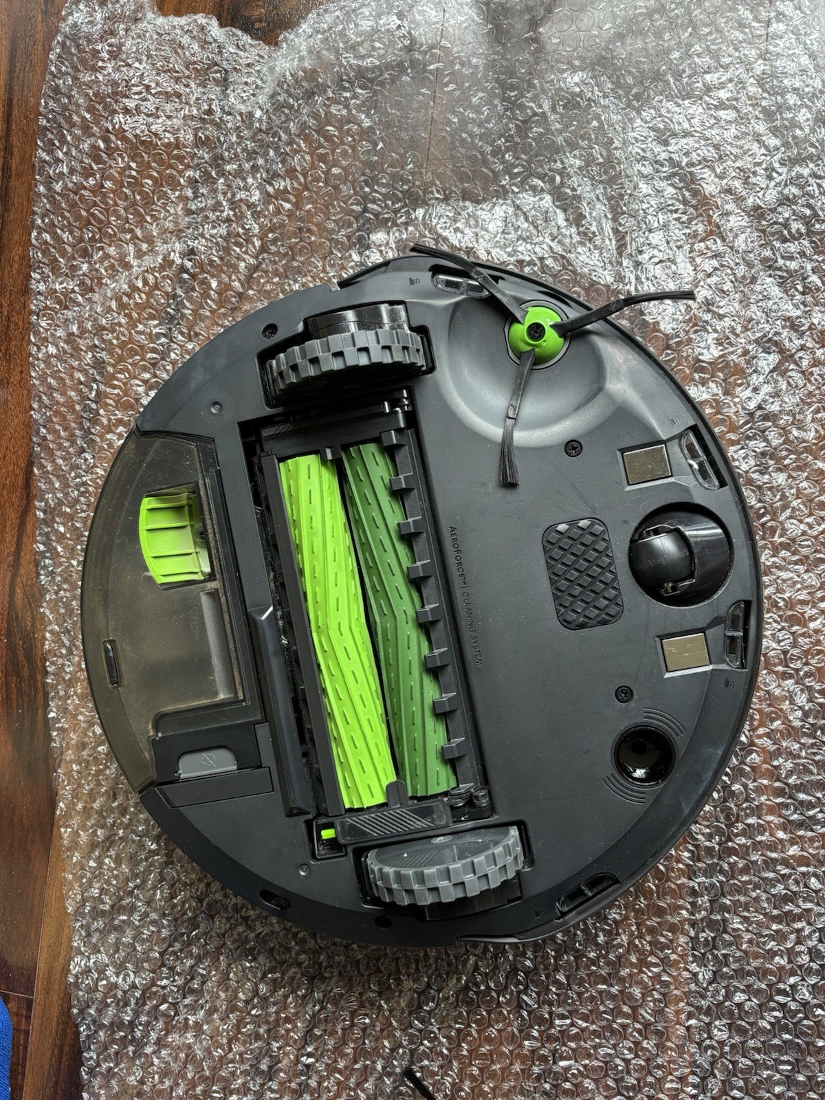 iRobot Roomba j7+ Robot Vacuum w/ Clean Base, Obstacle Avoidance, Wi-Fi