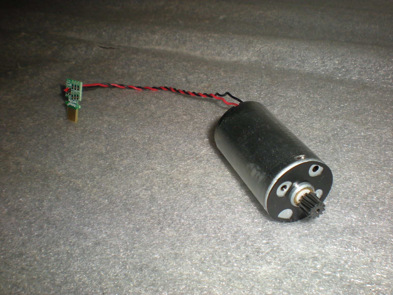 OEM Roomba iRobot Cleaning Head Roller Brush Motor i2 i3 i4 i5 i6 i7 i8 J6 j7 j8