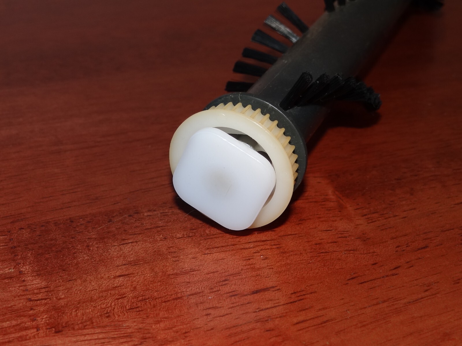Shark Euro Pro EP619 EP621 Brushroll Beater Bristle Bar w/ Belt – Genuine Part