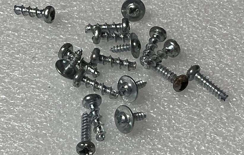Shark SV1105 Z 40 LOT MISCELLANEOUS SCREWS ASSEMBLY Freestyle Vacuum SV1106