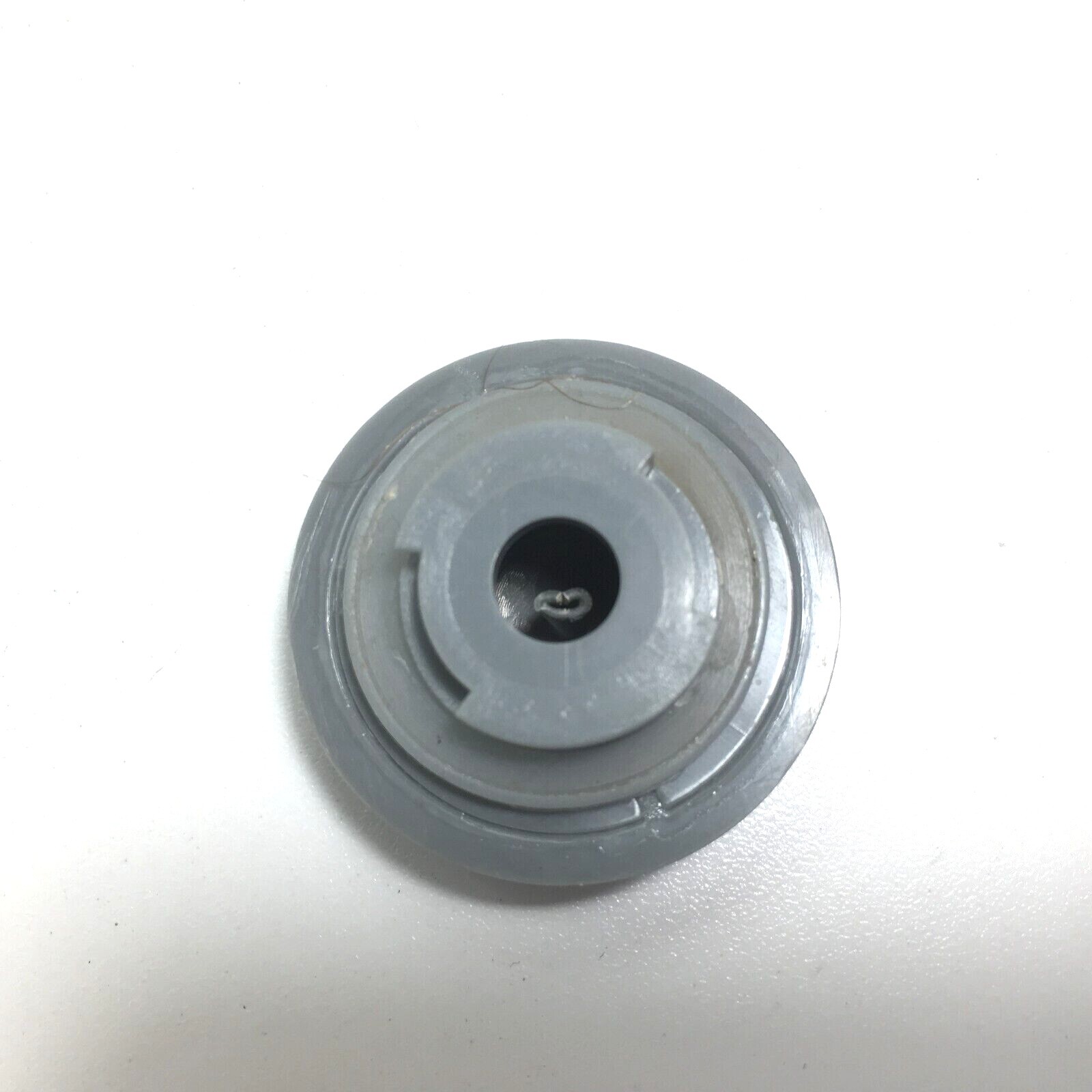 Shark S3501 S3504AMZ S3502C S3550 SCREW CAP TOP LID to Mop Water Tank # 1026SO