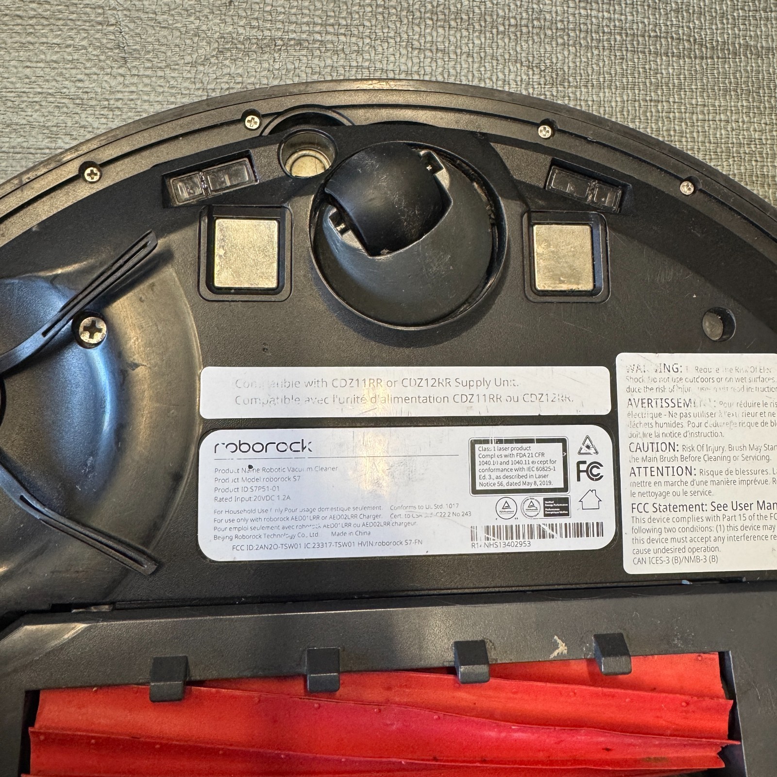Roborock S7 Robot Vacuum….NO Charger or Mop Pad – Untested PARTS ONLY