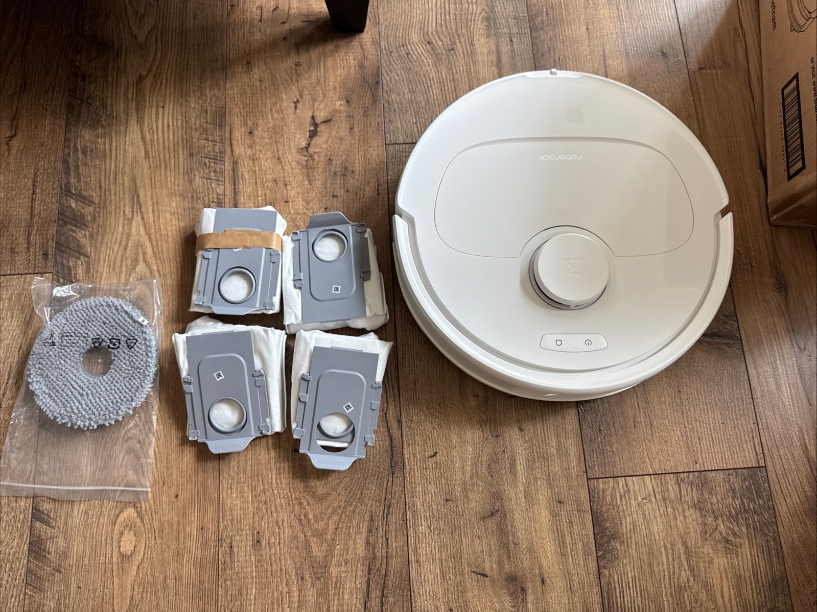 Roborock QR T78 Robot Vacuum White VACUM ONLY NO STATION