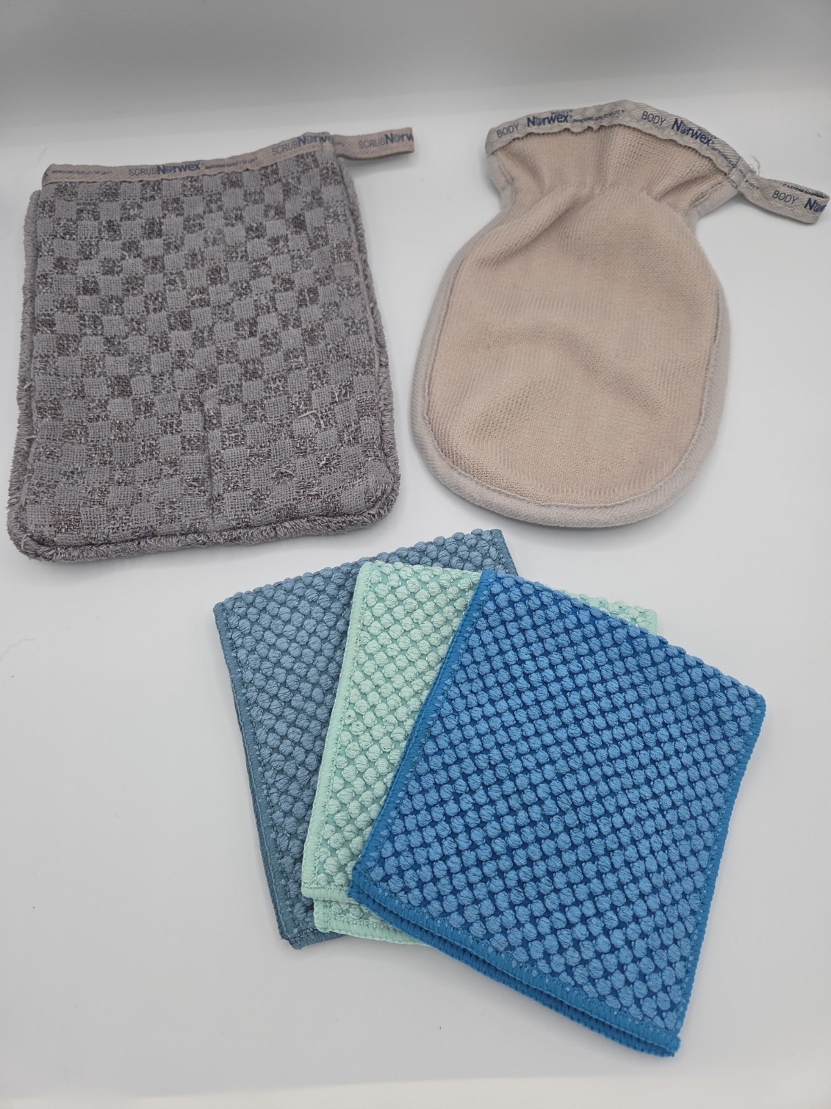 Norwex 21 pc Lot Enviro Kitchen Counter Chenille Body BacLock Gently/EUC