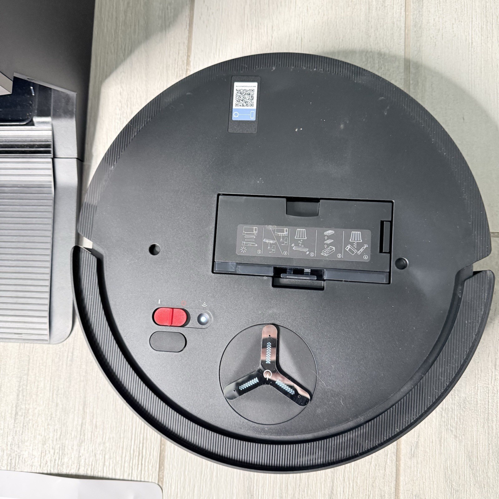ECOVACS DEEBOT X11 OmniCyclone Robot Vacuum and Mop – Tested