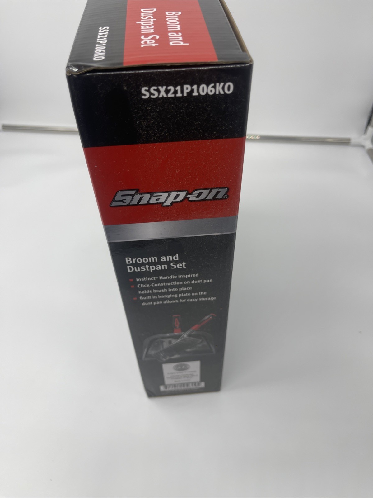 Snap-On Broom and Dustpan Set (SSX21P106KO)