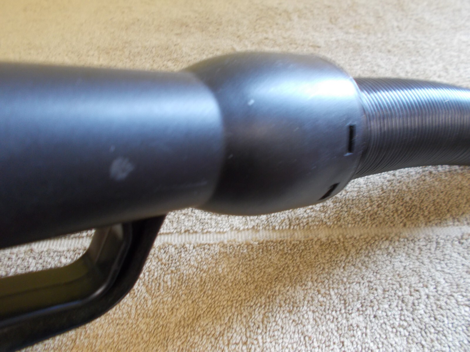 VTG ~ UNKNOWN BRAND ~ VACUM CANISTER TANK SWEEPER ~~ HOSE ONLY SHOP VACSTYLE