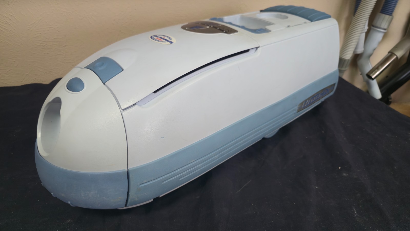 Aerus Electrolux Guardian Encore Canister Vacuum TANK ONLY C134C – see Video!