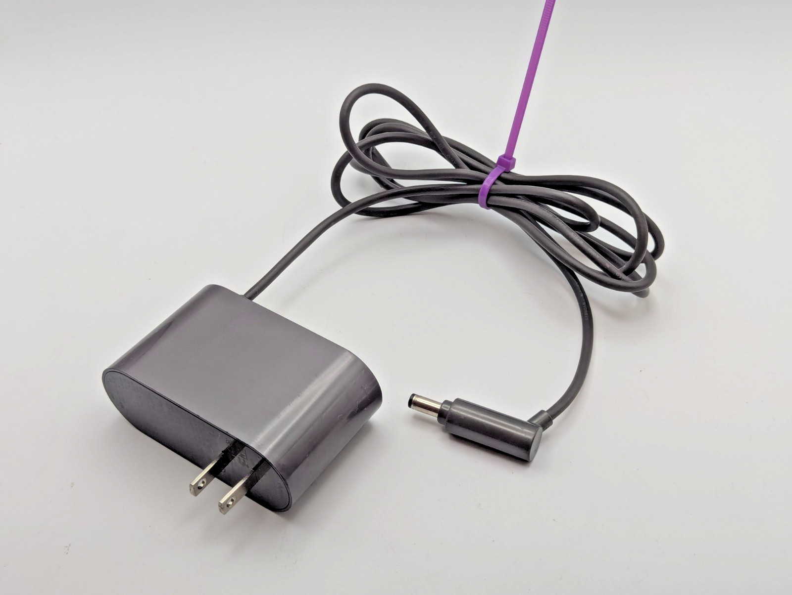 Genuine Dyson Charger 205720-02 V6 V7 V8 OEM Power Adapter Cord