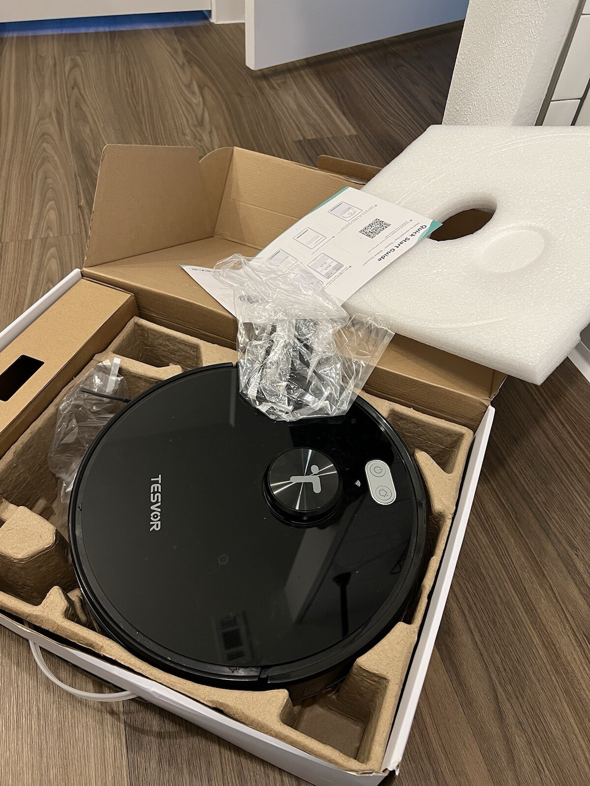 Tesvor S5 Max Robot Vacuum and Mop, 6000Pa Suction, 260 Mins Runtime Self-Charge