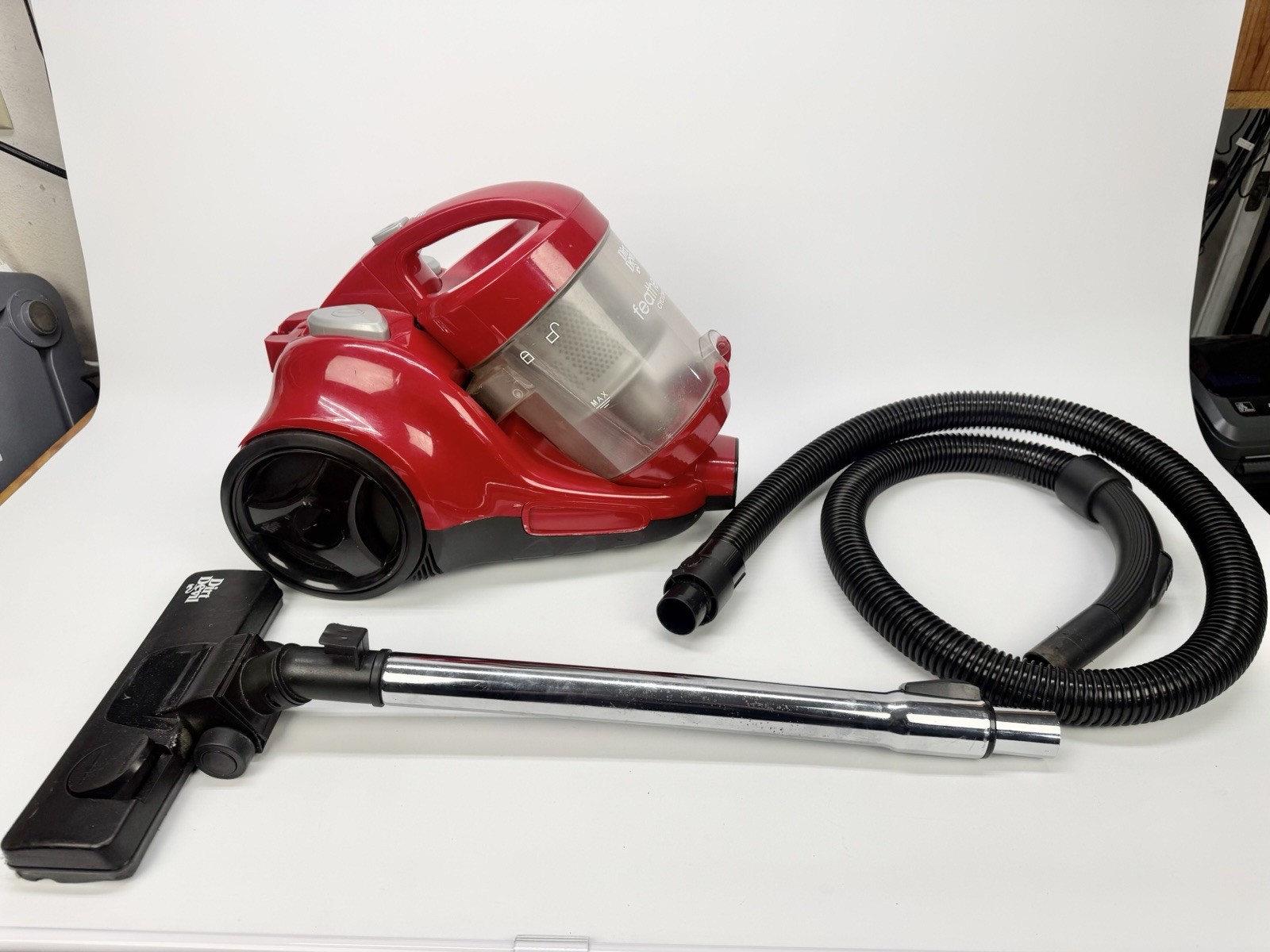 Dirt Devil Featherlite Cyclonic Canister Vacuum SD40100