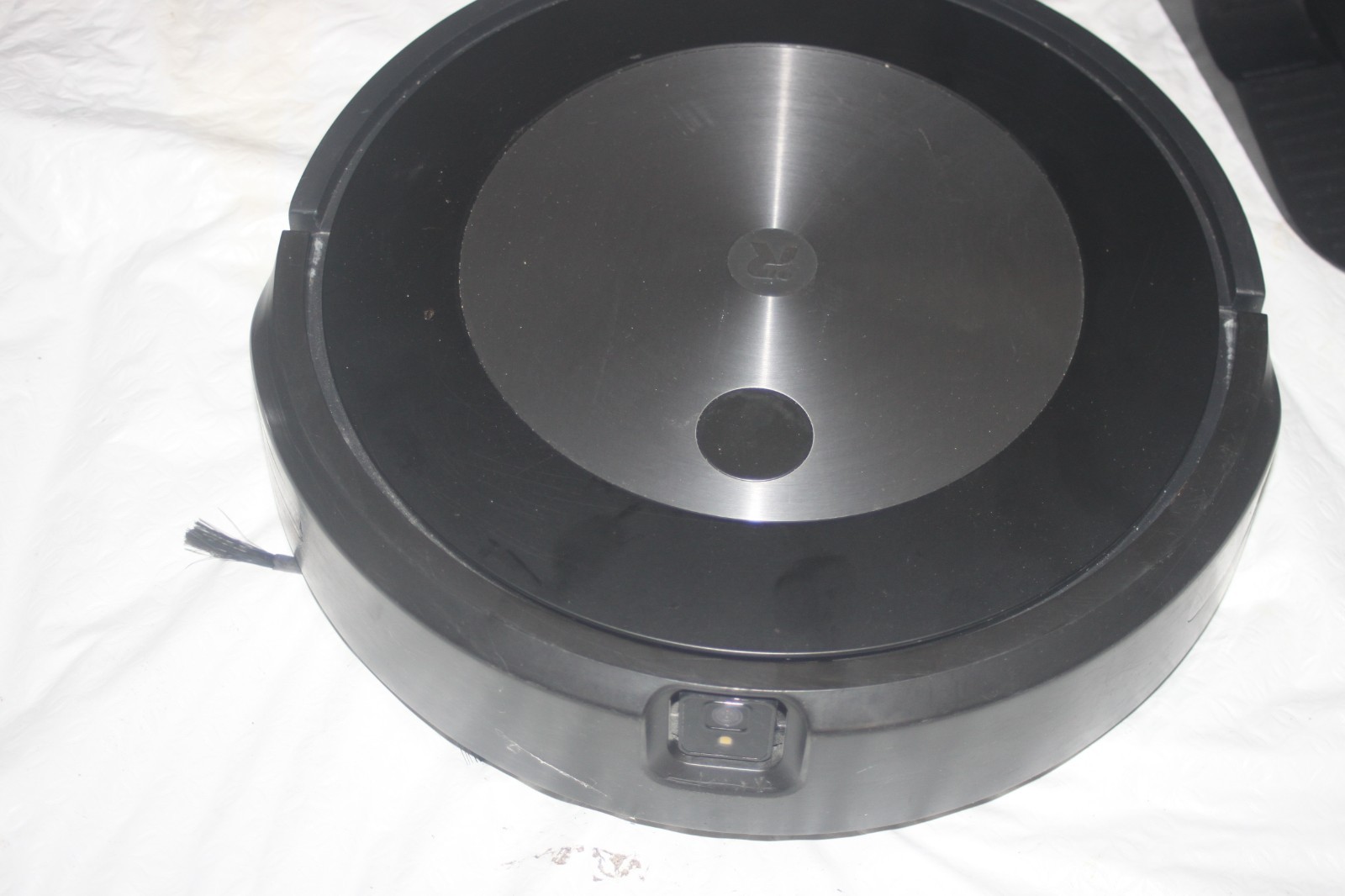 iRobot Roomba j7 Black Robot Vacuum w/ Clean Base Automatic Dirt Disposal