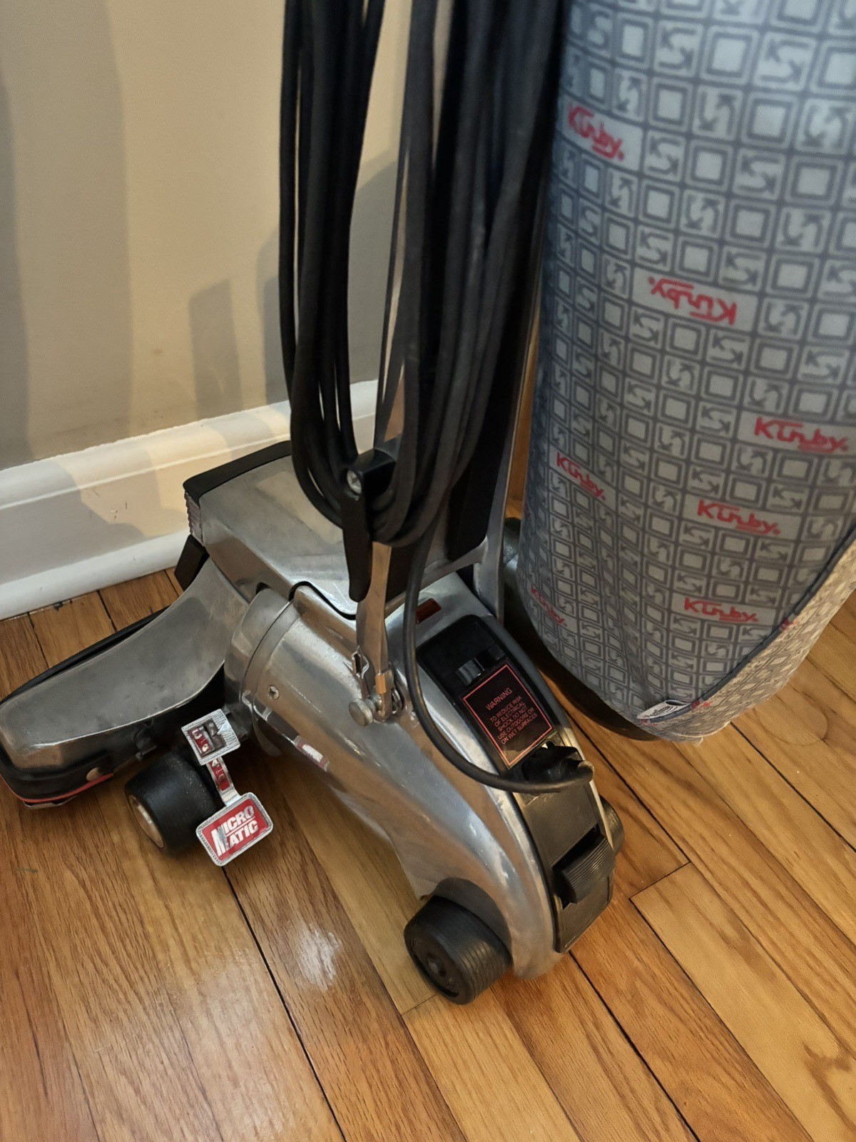 Kirby Heritage 2 Vacuum with Shampooer And All Accessories – Metal Not Plastic
