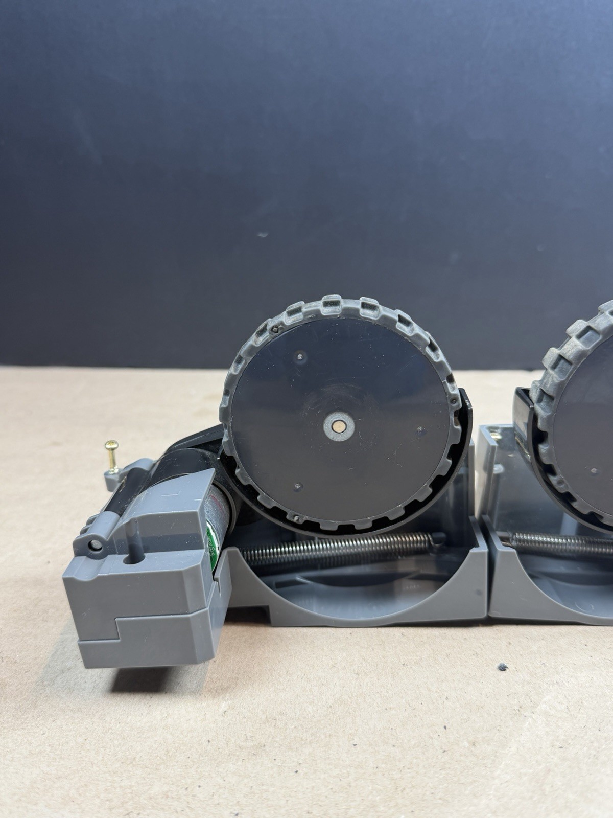 Genuine Irobot Roomba 600 700 614 671 675 676 694 692 Left Right Wheel Assembly
