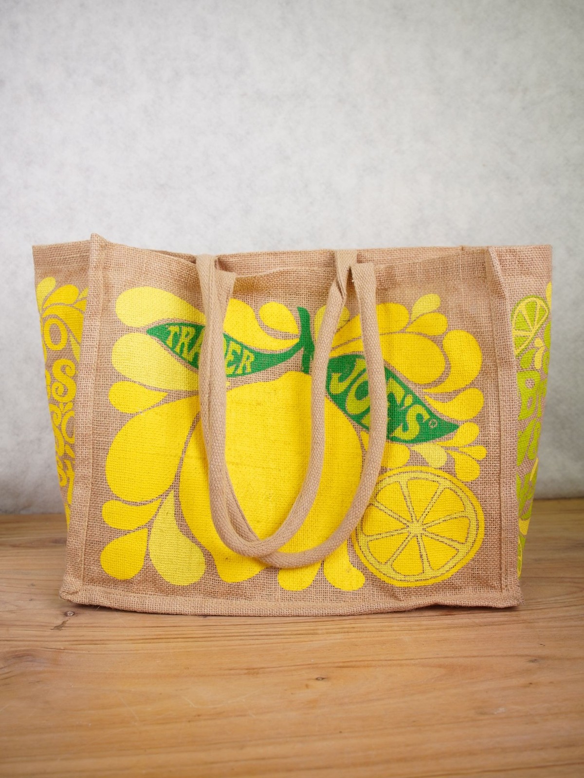 Trader Joes Reusable Jute Tote Bag Lemon & Lime Print Burlap Beach Bag 16″x13″