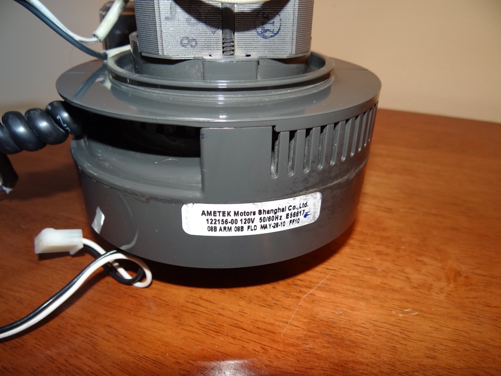 Hoover Platinum UH30010 Vacuum AMETEK Main 120V Motor 122156-00