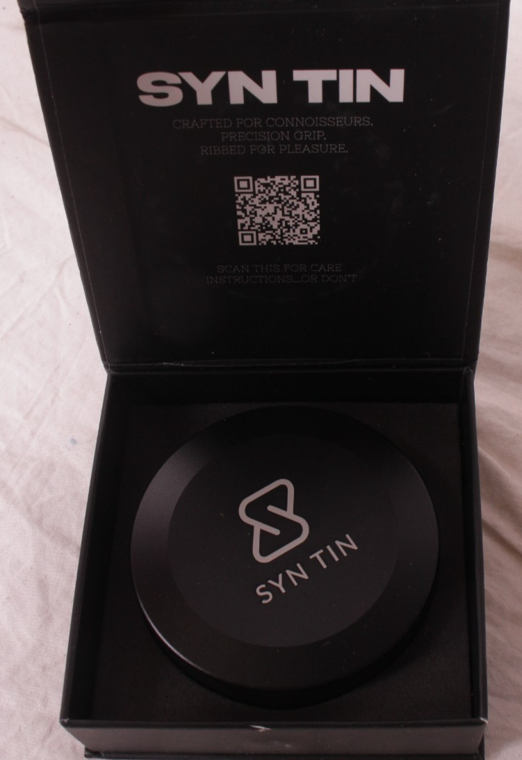 New in box – Syn Tin pouch storage container – black metal