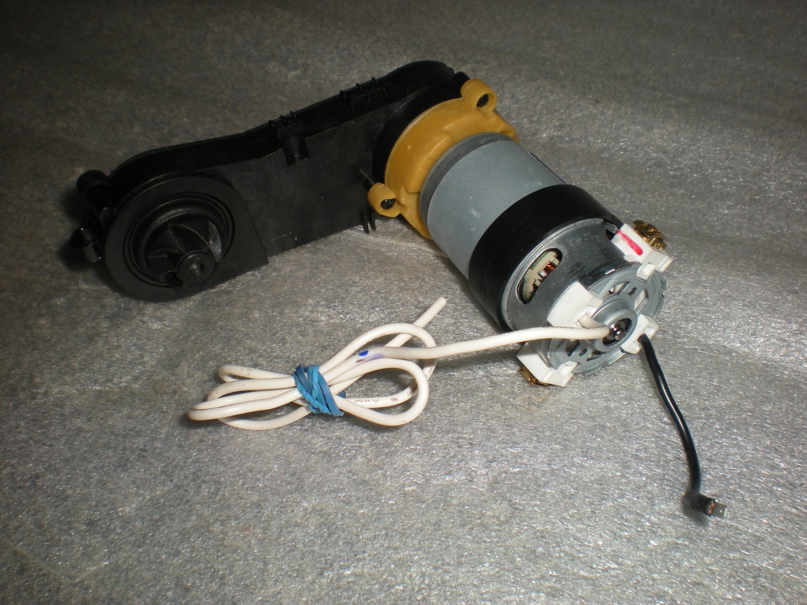 Shark WD261 HydroVac MessMaster Cordless Vacuum Brush Head Roller Motor & Gear