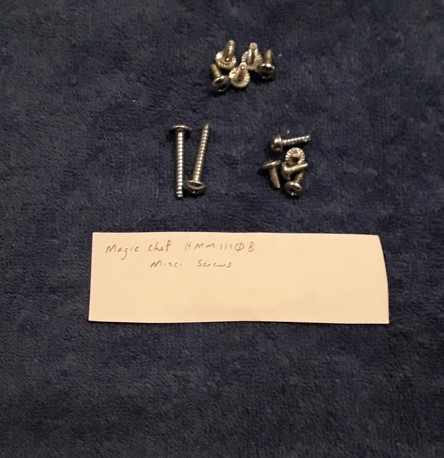 Magic Chef HMM1110B microwave – Miscellaneous Screws