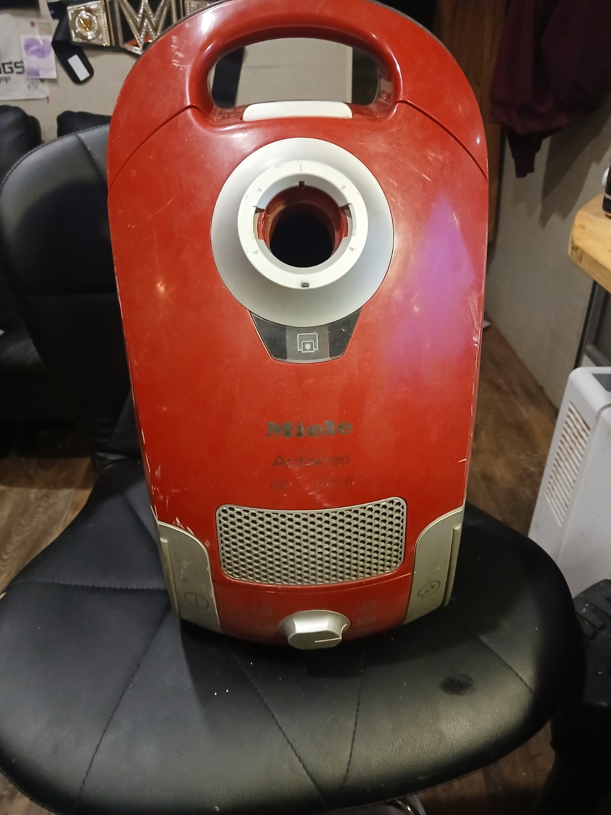 Miele Antares Yes Has Power Nozzle And Hose No Bags