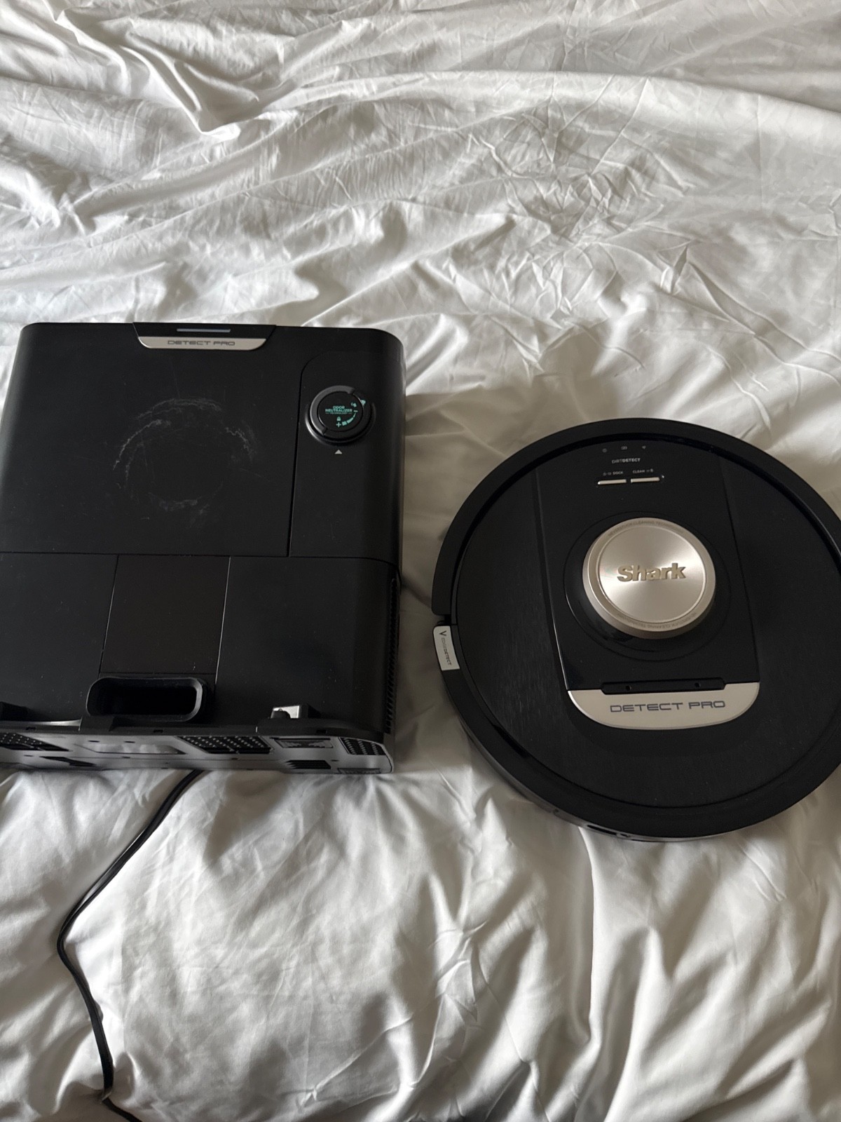 Shark PowerDetect Self-Empty Robot Vacuum AV2820AE