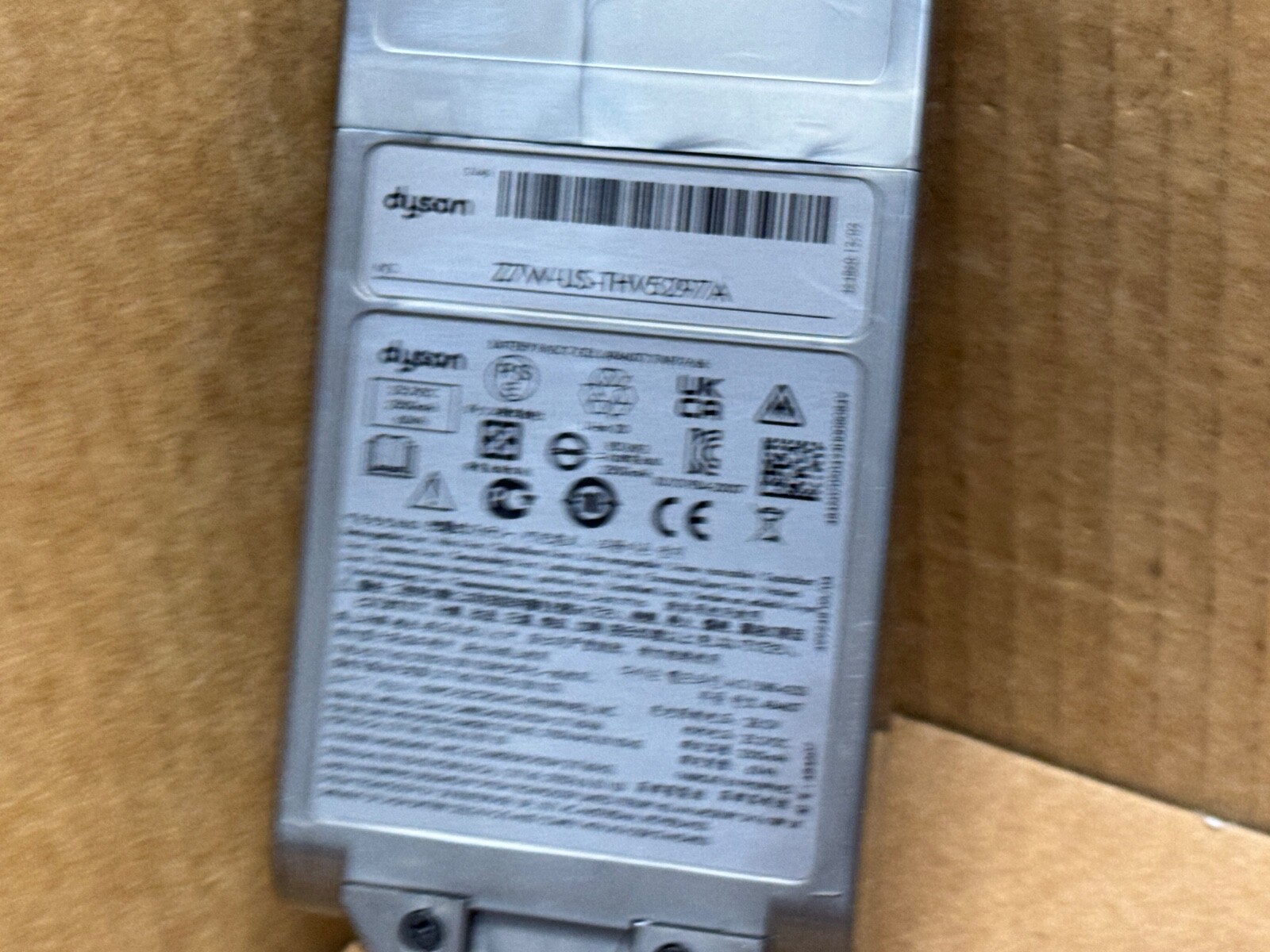 GENUINE DYSON V12 DETECT SLIM SERIES [965470-01] 25.2V CLICK IN [SV46] BATTERY