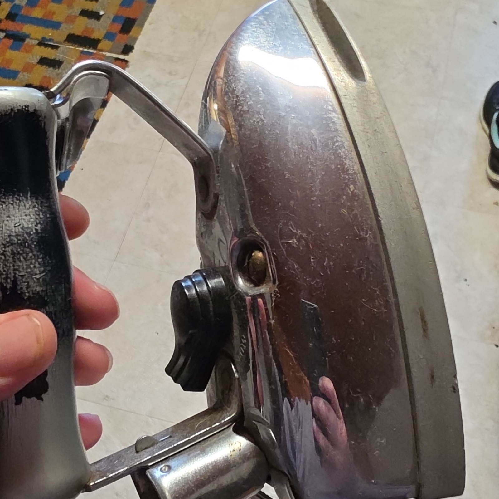 General Electric Hotpoint Calrod Feather Weight Dry Iron Silver 1000W 115V