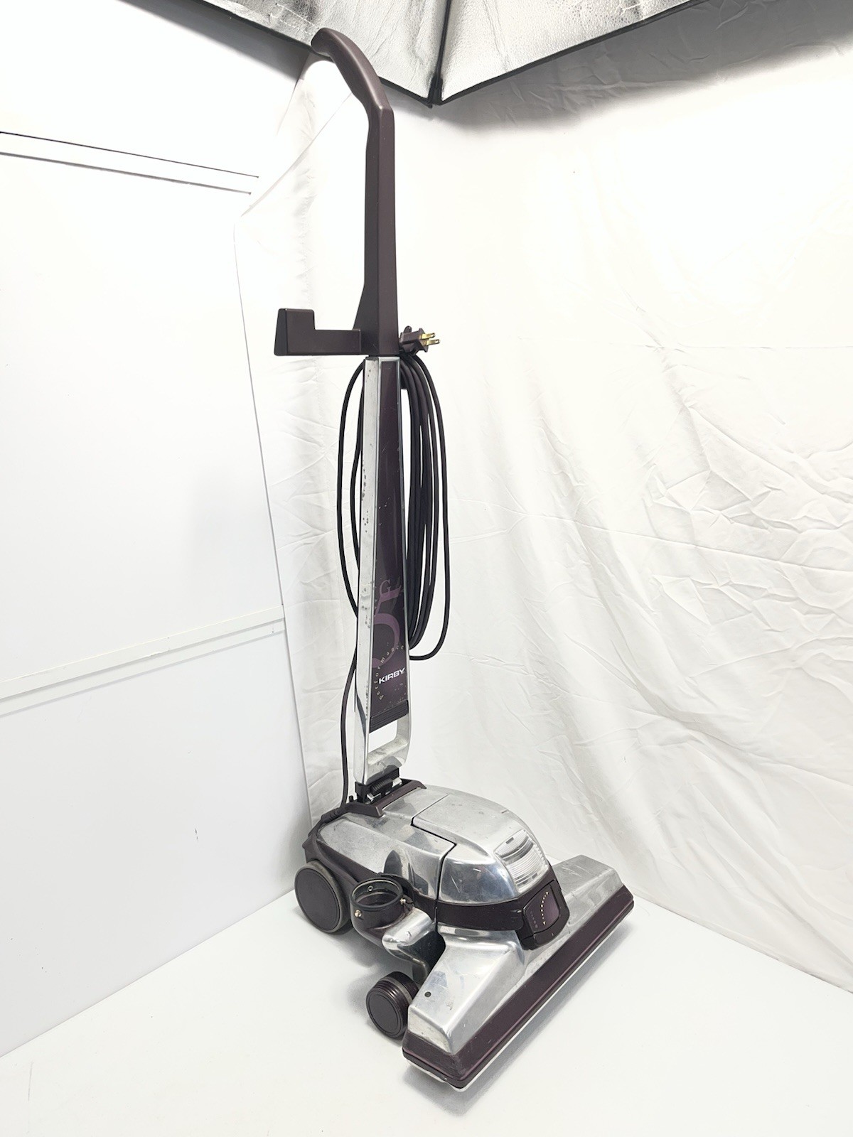 Kirby G5 Vacuum Cleaner Vintage – Has Attachments and Shampooer – Works