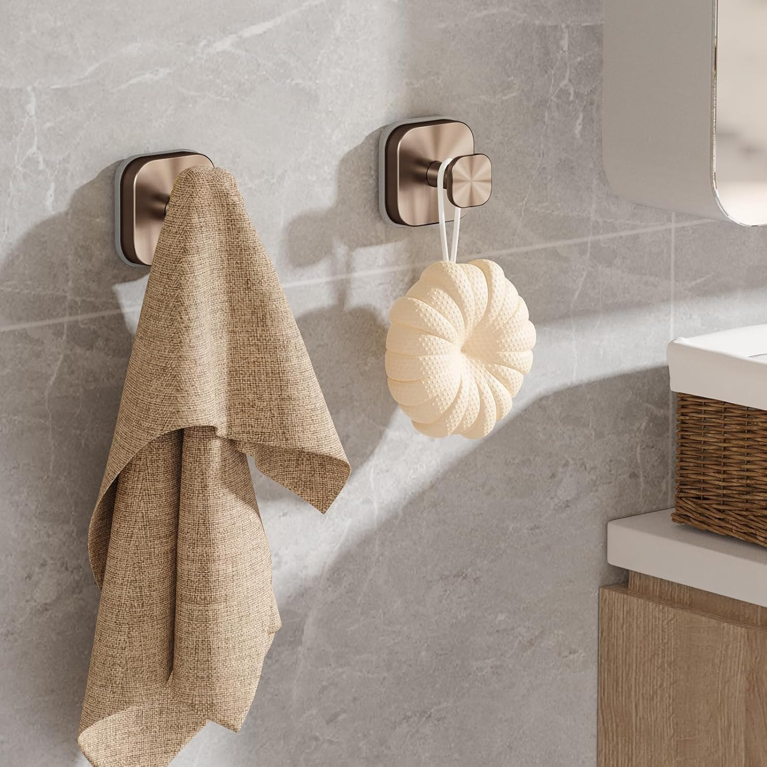 Heavy-Duty Suction Cup Hooks for Bathroom and Wreaths – Champagne Bronze (2 Pack