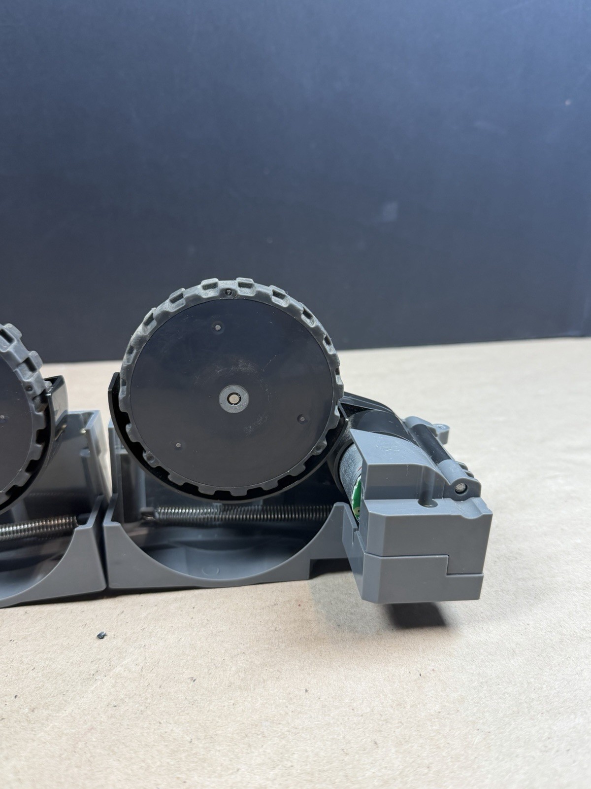 Genuine Irobot Roomba 600 700 614 671 675 676 694 692 Left Right Wheel Assembly