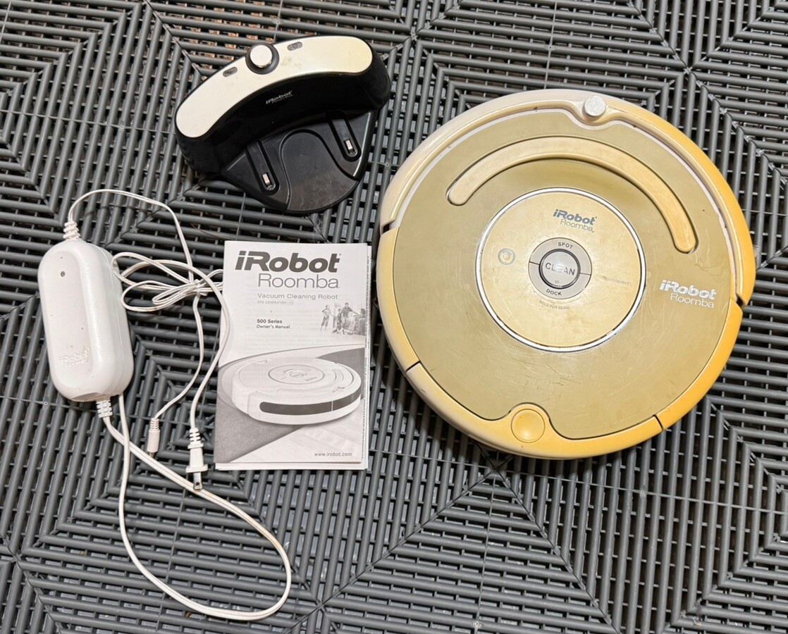 iRobot Roomba Robot Vacuum Cleaner 500 series – No Battery – PARTS OR REPAIR?