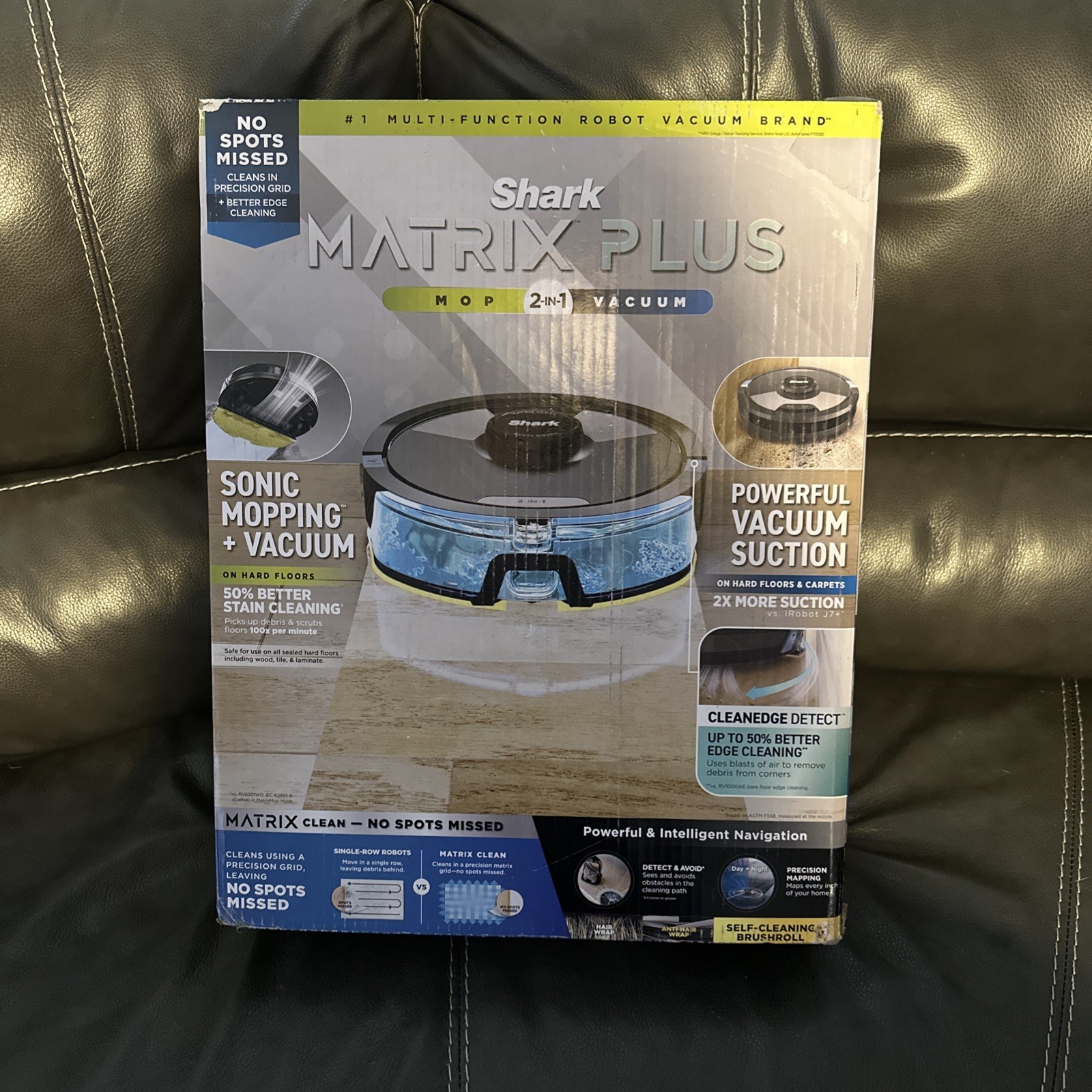 Shark Matrix Plus 2-in-1 Robot Vacuum and Mop – Black (RV2610WD)