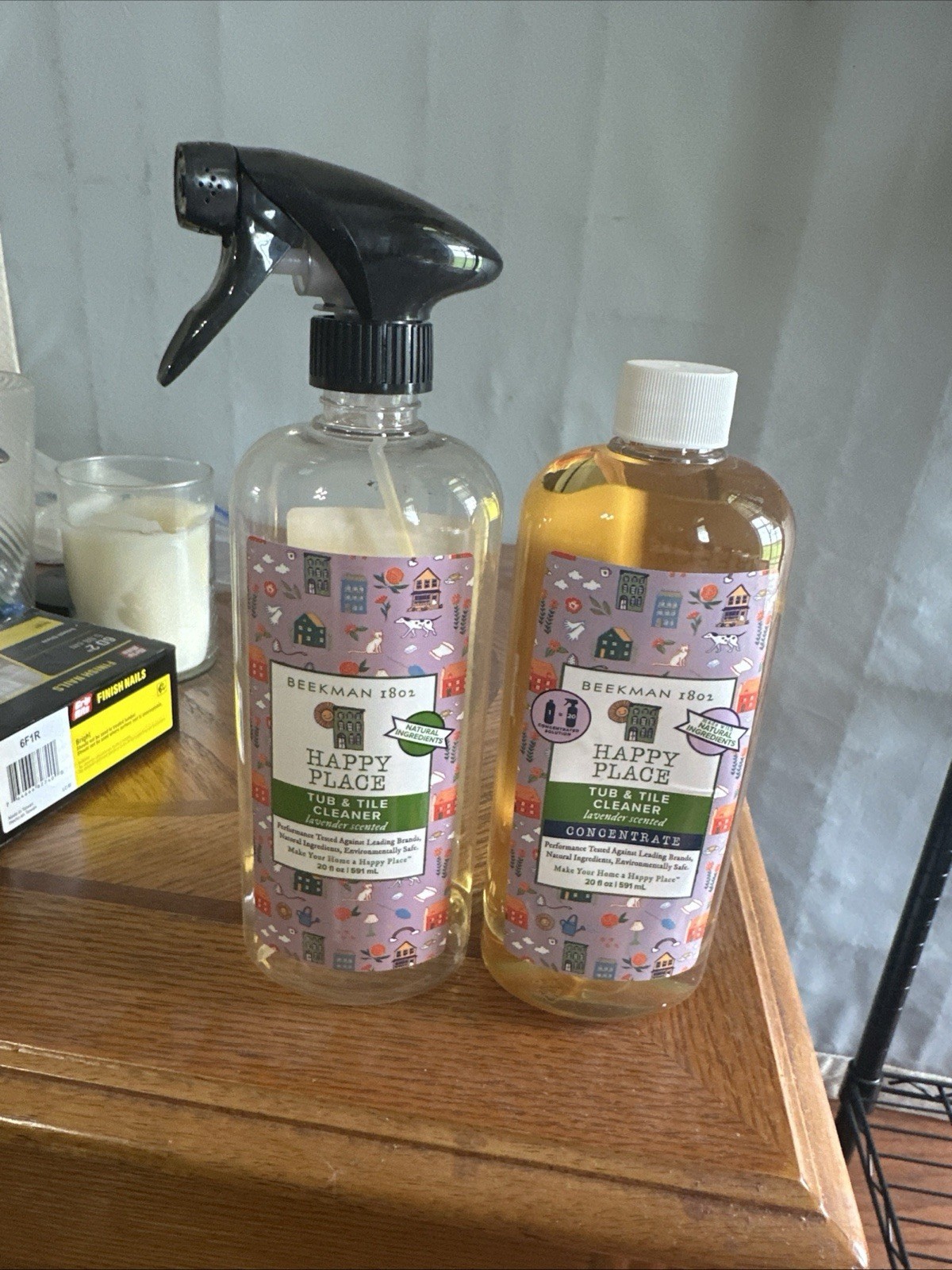 BEEKMAN 1802 TUB & TILE CLEANER CONCENTRATE Lavender 20 oz. & 20 oz Spray Bottle