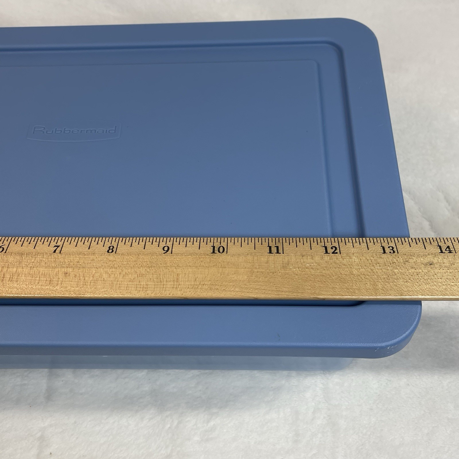 Vintage Rubbermaid 2219-87 Storage Box Blue Lid 1.1 Gallon 4.2L USA 1995