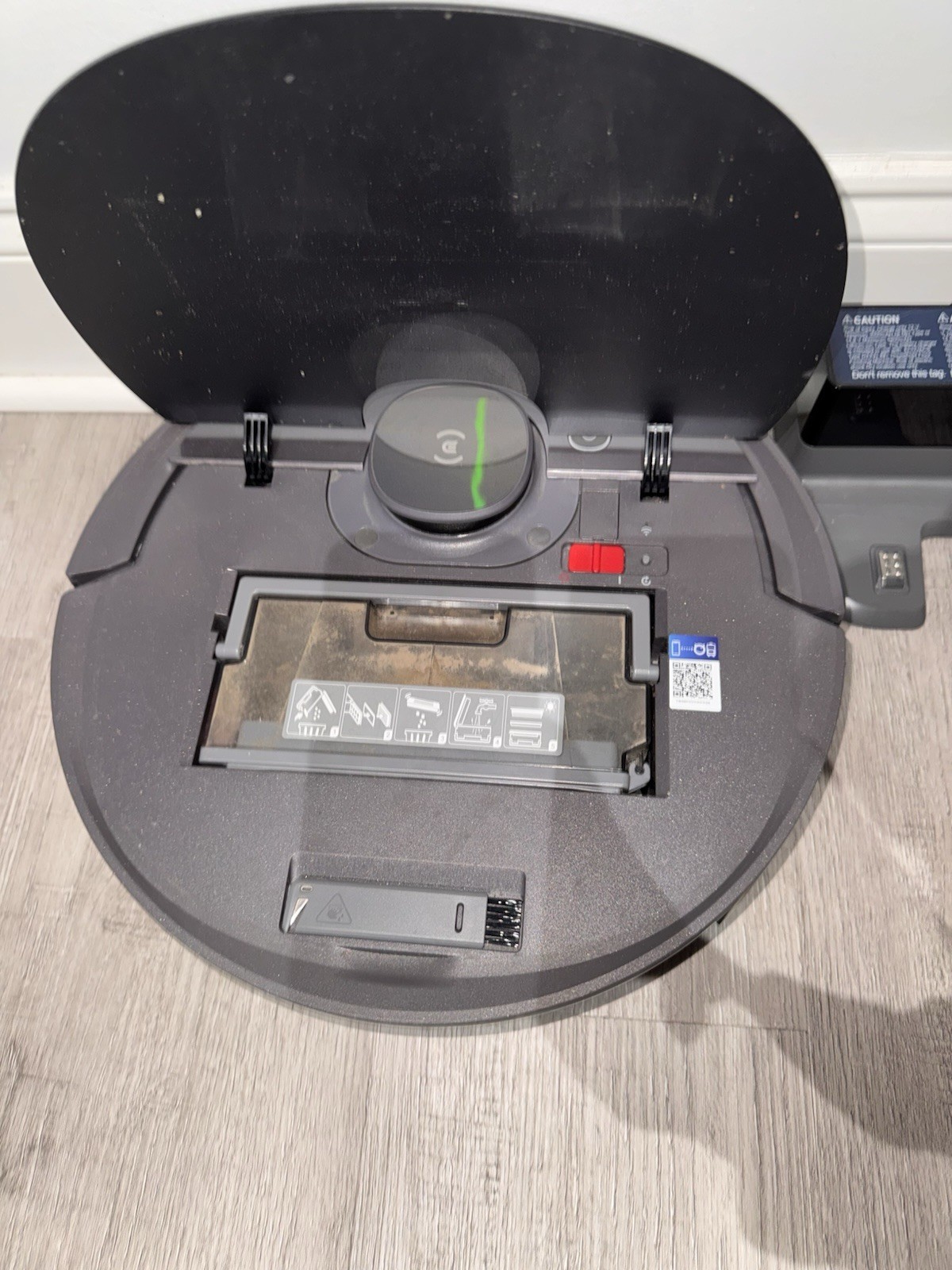 DEEBOT Ozmo T8 Robotic Vacuum Cleaner Bagless Cordless w/ Charging Dock, Black