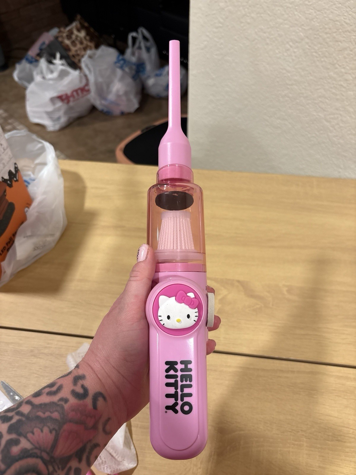 Hello Kitty Cordless Vacuum & Blower Rechargeable Pink Sanrio NEW – Super Cute!