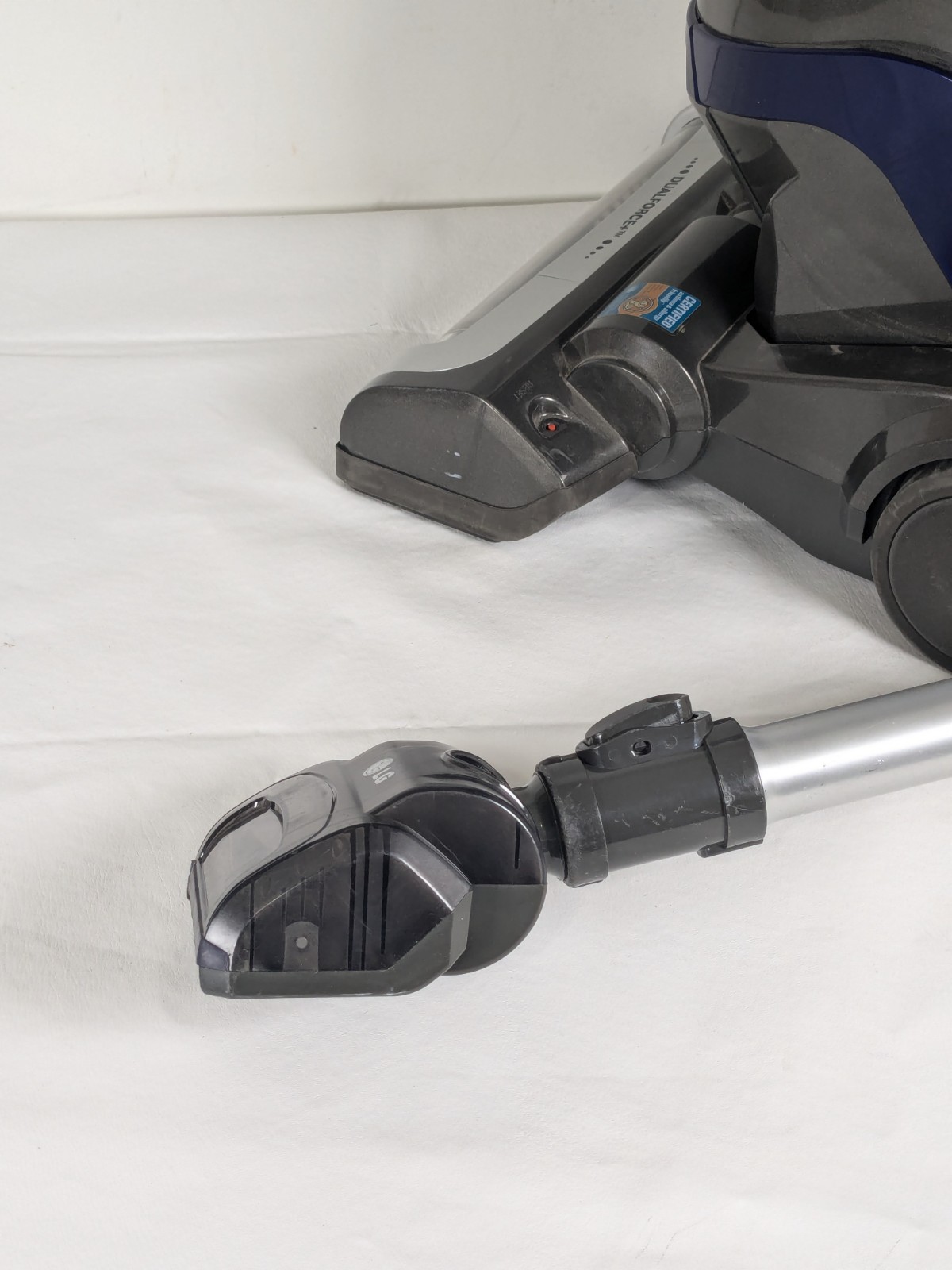 LG KOMPRESSOR LUV300B Dualforce Upright Bagless Vacuum Cleaner